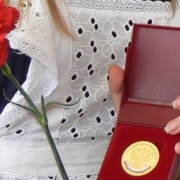 Омские выпускники снова смогут стать медалистами