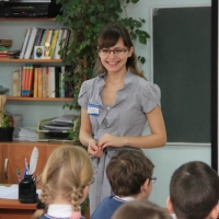 За год в школы Омской области трудоустроились почти 700 молодых специалистов